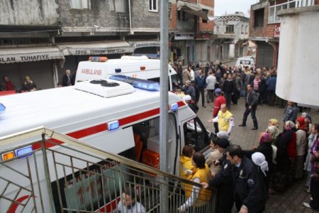 Yangında Hastaneye Kaldırılan 7 Kişinin Hayati Tehlikesi Bulunmuyor