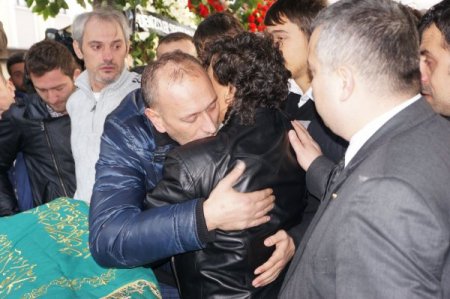 Yangında ölen liseli gençler dualarla uğurlandı