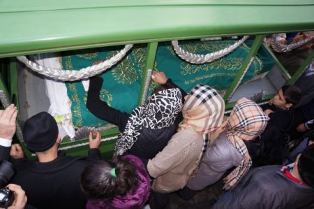 Yangında ölen liseli gençler dualarla uğurlandı