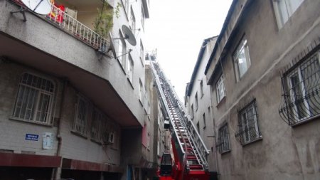 Yangında ölen liseli gençlerin cenazesi kaldırıldı