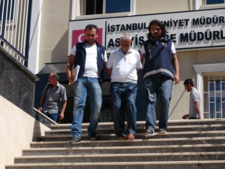 Yankesicinin hırsızlık anı güvenlik kamerasında