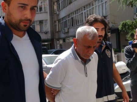 Yankesicinin hırsızlık anı güvenlik kamerasında