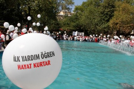 Yanlış ilk yardımın acısını 30 yıldır yaşıyor