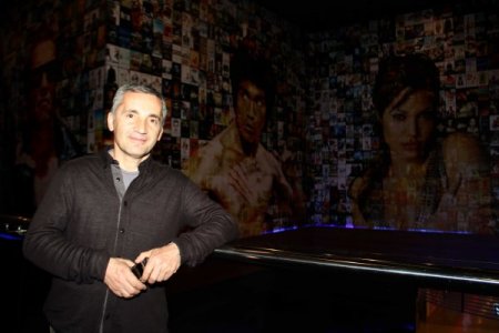 Yapımcı Şükrü Avşar: Duygusal olduğum için romantik filmler çekiyorum