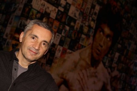 Yapımcı Şükrü Avşar: Duygusal olduğum için romantik filmler çekiyorum