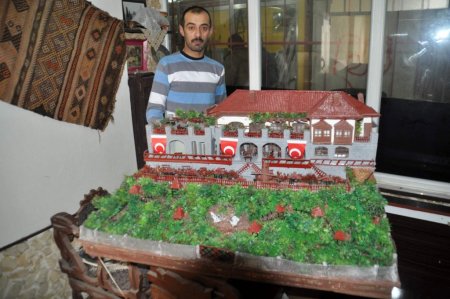 Yaptığı maketleri satamayınca atölyesini kapattı
