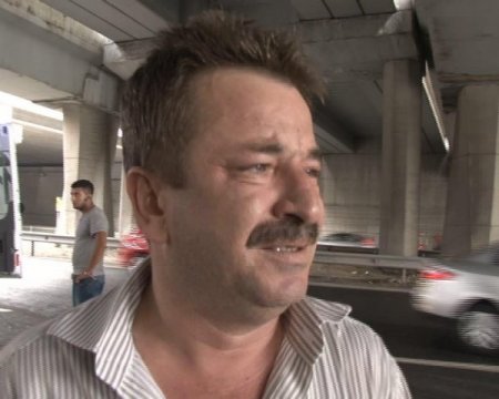 Yaralıları görünce gözyaşlarına boğuldu