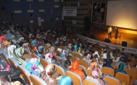 Yarışmada Dereceye Giren İhl Öğrencileri Ödüllendirildi