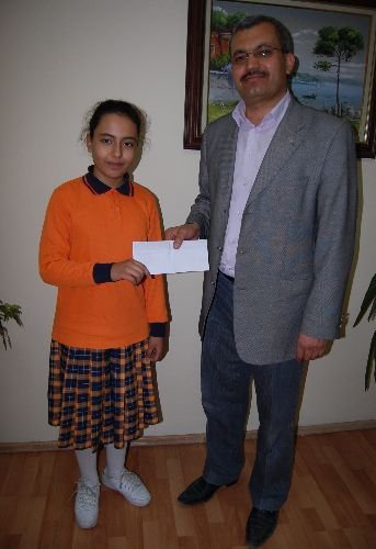 Yarışmada Kazandığı Para Ödülünü Pakistan'a Gönderdi