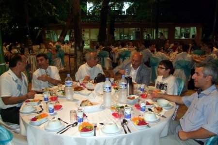 Yaş Mağdurları İftarda Buluştu