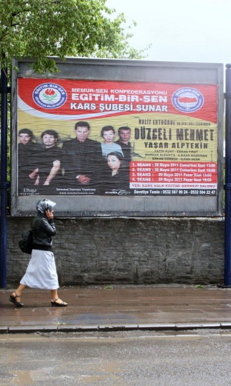 Yaşar Alptekin Ve Ekibi, Karslılarla ‘düzceli Mehmet’i Buluşturdu