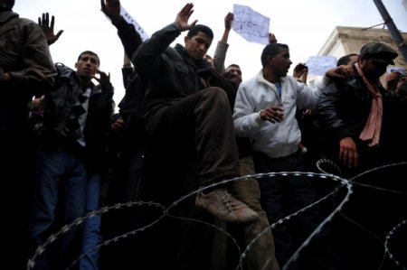 Yasemin Devrimi Tunus