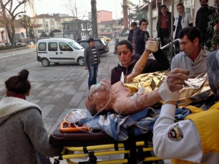 Yaşlı Adam, Elektrikli Isıtıcının Üstüne Düşmesi Sonucu Ağır Yaralandı