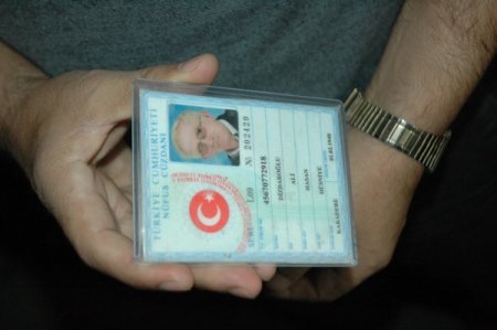 Yaşlı adama çarpıp ölüme terketti