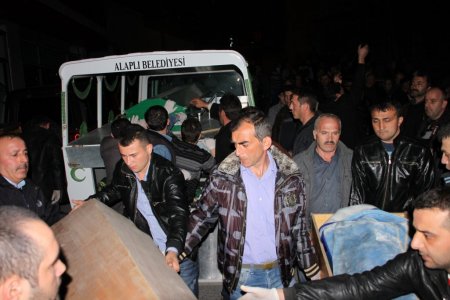 Yaşlı çift evlerinde ölü bulundu