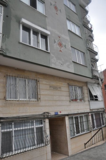 Yaşlı kadının boğazını kesip gasp etmeye çalıştılar