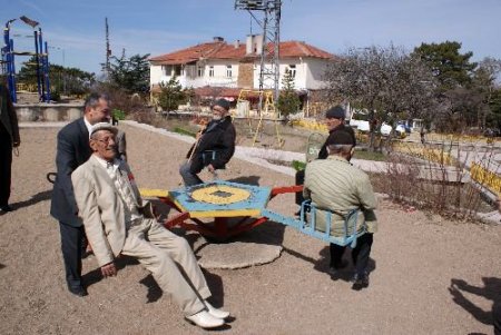 Yaşlılar Çocukluklarını Yeniden Yaşadı