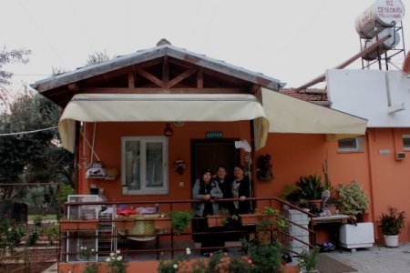 Yaşlılara aile ortamı sıcaklığında hizmet