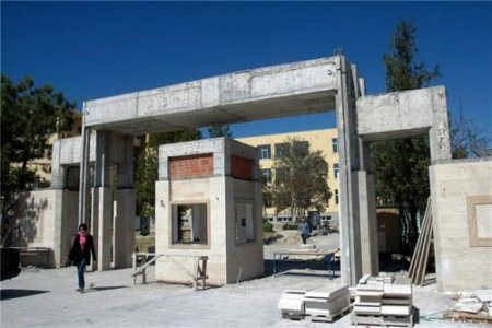 Yatakhaneden Bozma Binada Öğrenim Görüyorlardı, Şimdi Modern Bir Kampüse Kavuştular