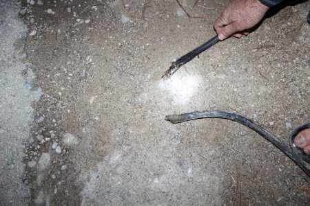 Yatılı okulun elektrik kablolarını çaldılar, okul elektriksiz kaldı