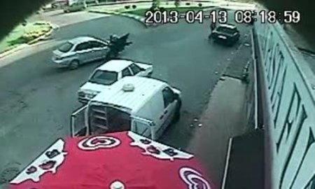 Yayalara çarpma anı kamerada