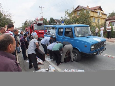 Yayaya çarpan motorsiklet sürücüsü yaşamını yitirdi