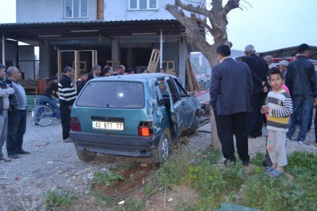 Yayaya çarpmamak için şarampole devrildi