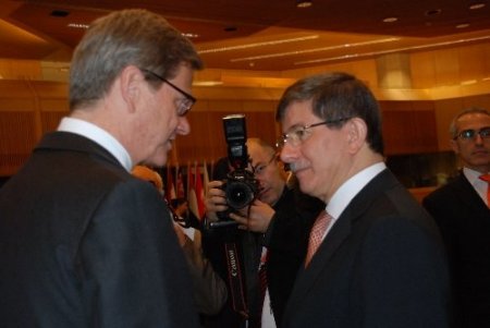 'Yayılmanın Önlenmesi ve Silahlanma Girişimi Toplantısı' başladı