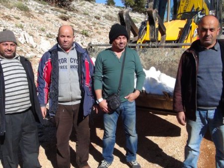 Yaylada mahsur kalan 4 kişi kurtarıldı