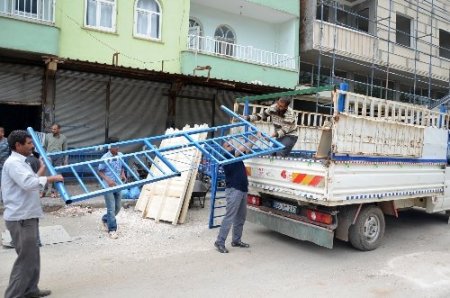 Yaz aylarının gözdesi tahtların üretimine başlandı