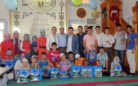 Yaz kurslarını tamamlayan öğrencilere ödül