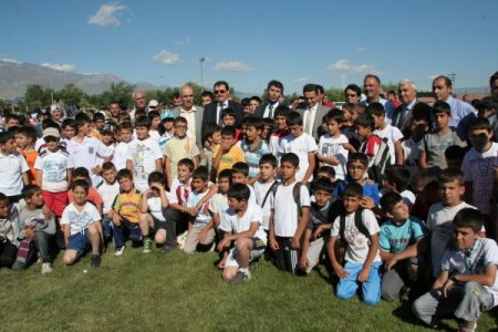 Yaz Spor Okulları Şölen Havasında Açıldı