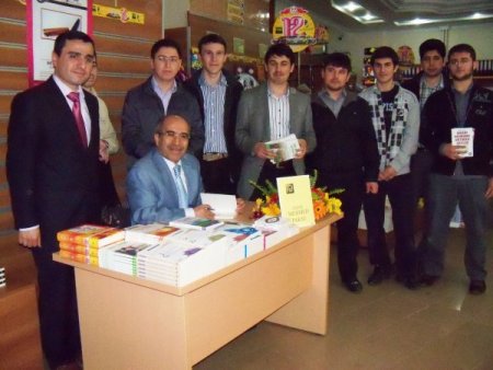 Yazar Mehmet Paksu Okuyucularıyla Buluştu