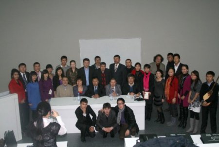 Yazarlar Öğrencilerle Buluştu