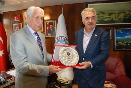 Yazıcı: Türkiye, Suriye İçin Üzerine Düşen Görevi Yapıyor