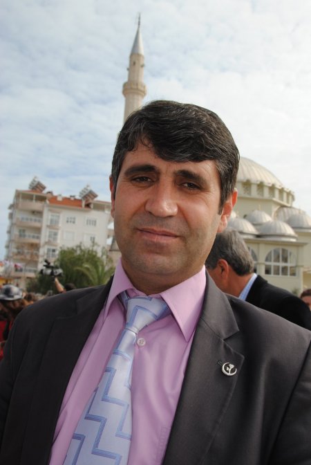 Yazıcıoğlu anısına düzenlenen şiir yarışmasının ödülü umre ziyareti