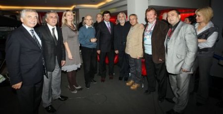 "yedi Kocalı Hürmüz" Vizyondan Önce İlk Kez Bursa'da