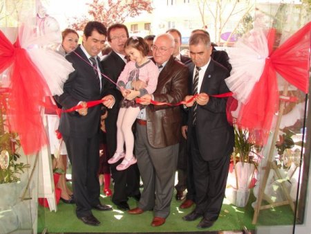 Yedi Yılda Yedi Şirket Kurarak 126 Mağazada 926 Kişiye İstihdam Sağladı