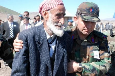 Yeğeninin Şehit Olduğuna İnanmadı, Otopsi Raporu İstedi