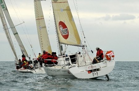 Yelkenli yatlarda Mudanya Kupası Eker'in oldu