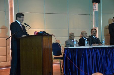 Yemen Başbakanı'ndan davet: Ülkemize yatırım yapan Afrika'ya rahat açılır