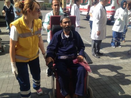 Yemenli Yaralılar İstanbul'a Getirildi