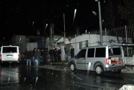 Yeni Akit'in basıldığı matbaaya ses bombalı saldırı