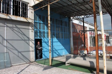 Yeni aldığı işyerinin 26 bin liralık elektrik borcu çıktı