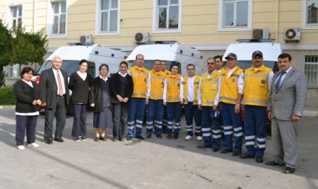 Yeni alınan ambulanslar hizmete girdi