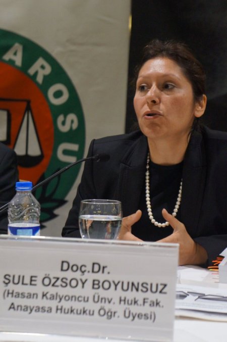 Yeni anayasanın merkezi 'hak ve özgürlükler' olmalı