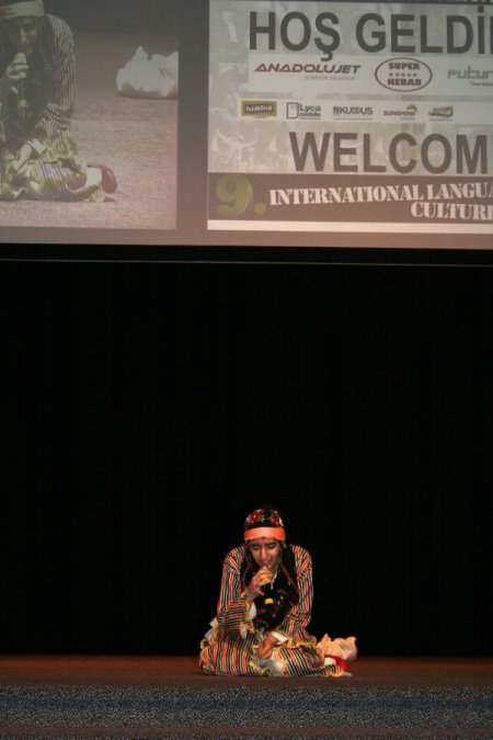 “yeni Bir Yıldız Mı Doğuyor” Dedirten İngiliz Yarışmacı, Sesiyle Büyüledi