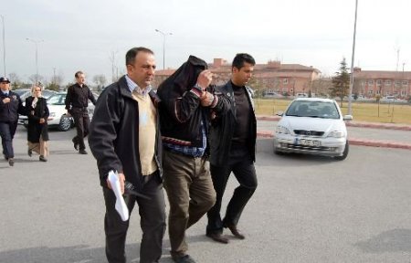 Yeni Doğan Bebeği Öldüren Zanlılar Tutuklandı