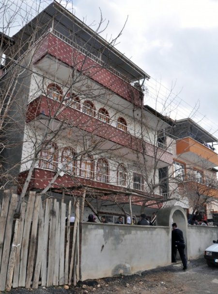 Yeni evli çifti soba zehri ayırdı