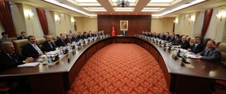 Yeni Kabinenin İlk Bakanlar Kurulu Toplantısı Başladı